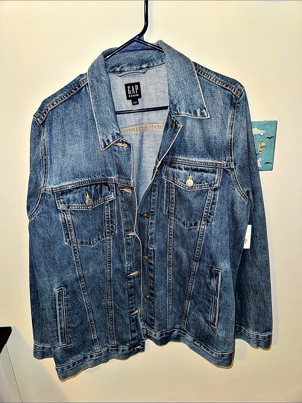 Gap Classic Icon Denim Jacket in Blue